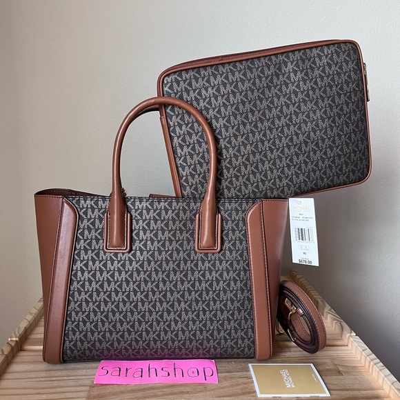 🌼Michael Kors Purse with iPad case - Picture 3 of 13